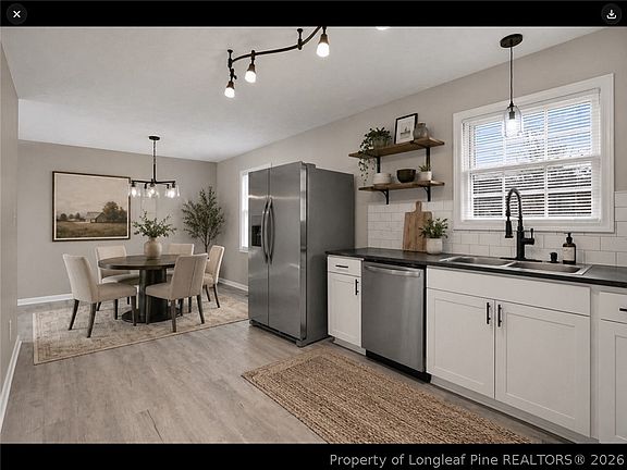 5th image of 382 Saddle Ridge Rd