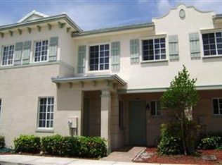 2008 Freeport Ln, Riviera Beach, FL 33404