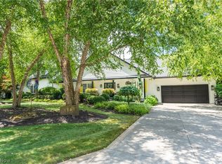 1847 Devonshire Dr NW, Canton, OH 44708