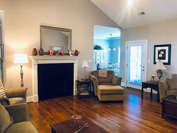 5th image of 2981 Mehling Dr