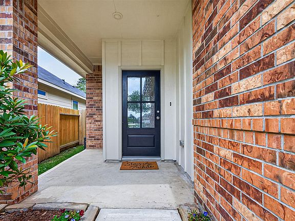 3rd image of 24707 Sonora Crescent Cir