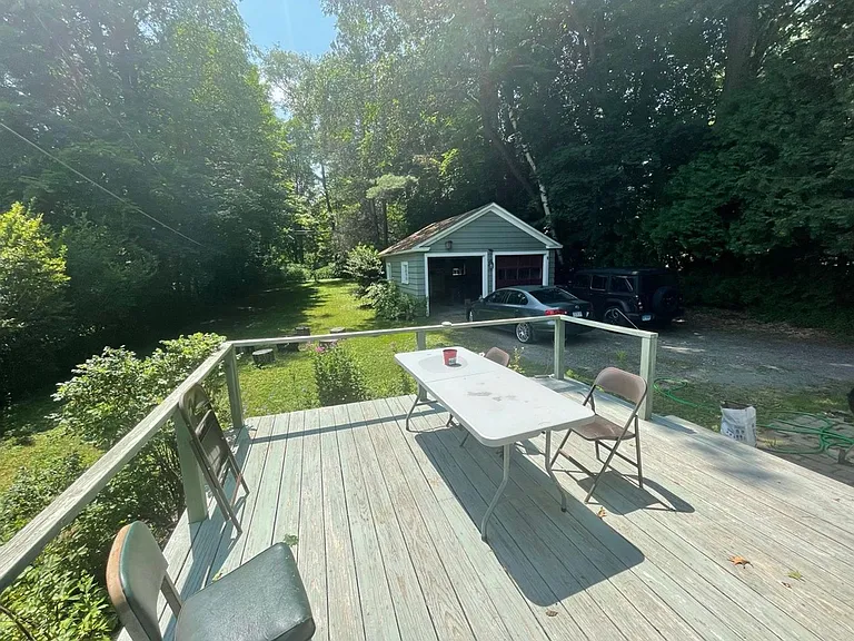 65 Spadina Pkwy — Photo 14