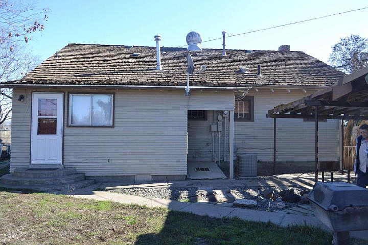 2nd image of 419 N D St