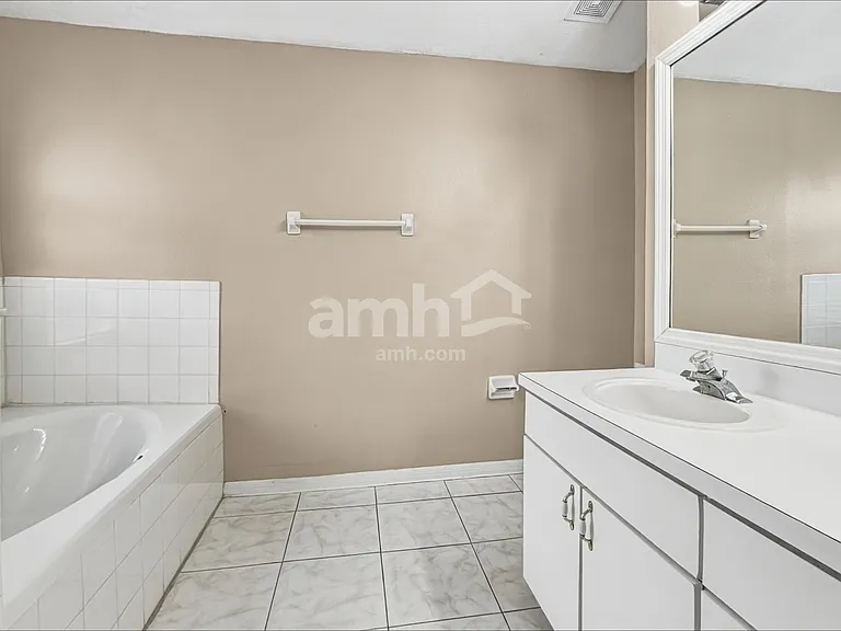 1527 Firewheel Dr — Photo 12
