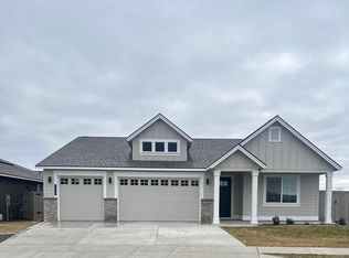 2778 Centerline Ave, Richland, WA 99354