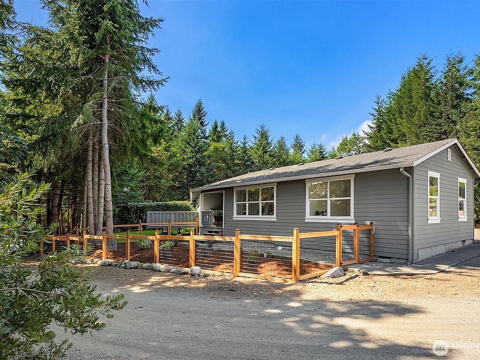2nd image of 1574 NE Park View Drive #1