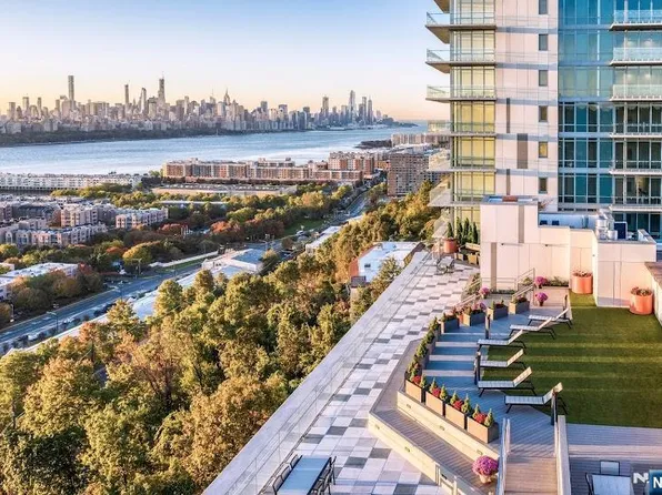 320 Adolphus Ave APT 408, Cliffside Park, NJ 07010