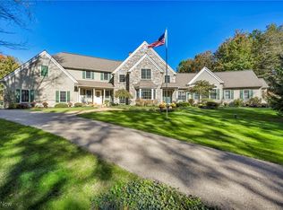 10360 Sawmill Dr, Chardon, OH 44024