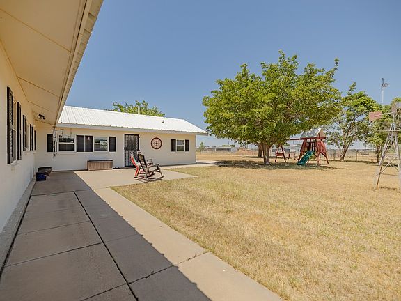 5th image of 15192 N Pecan Ave