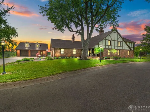 751 Old Springfield Rd, Vandalia, OH 45377