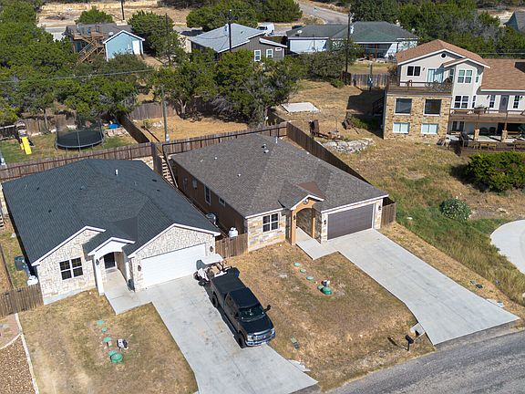 4th image of 639 Hummingbird Hill