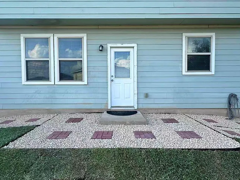 251 Triumph Rd — Photo 30