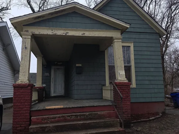 1143 E William St, Decatur, IL 62521