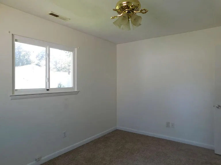 3825 Annie Ln — Photo 13