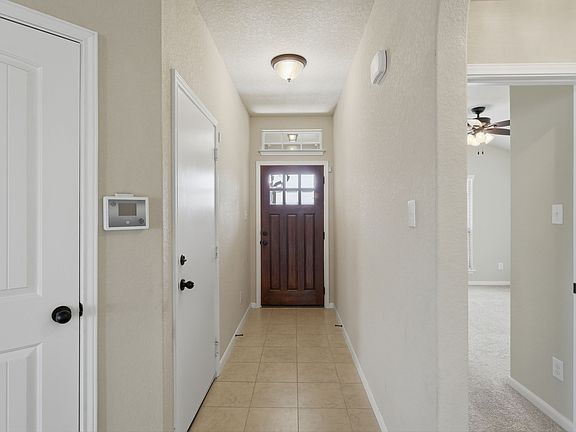 5th image of 301 Creekview Way