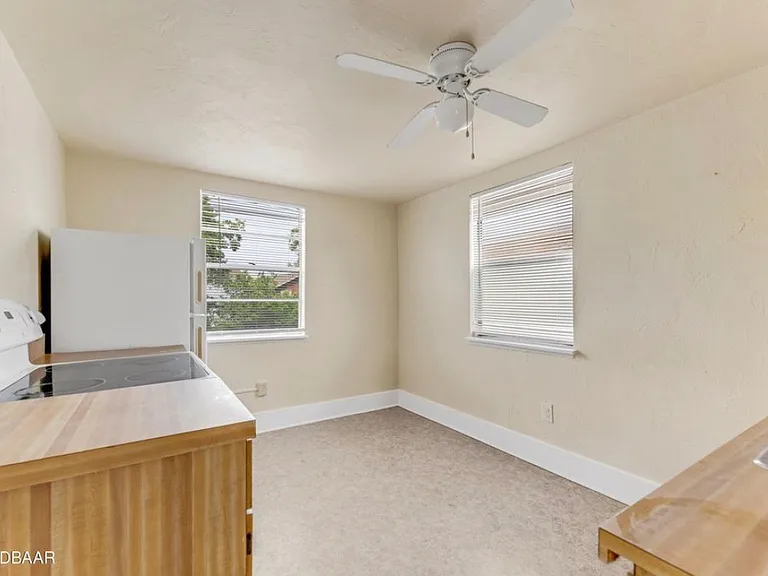 137 S Halifax Ave #2 — Photo 7