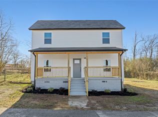 8 Powell St, Seneca, SC 29678