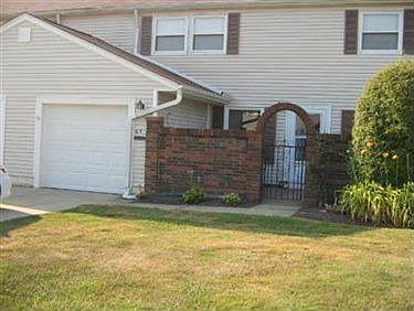 1st image of 63 Mount Vernon Ct #63
