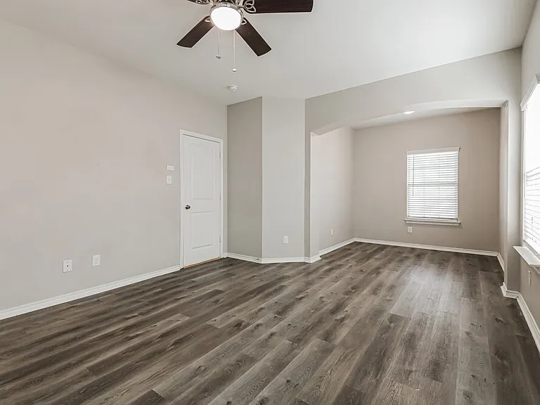 820 Horton St — Photo 10