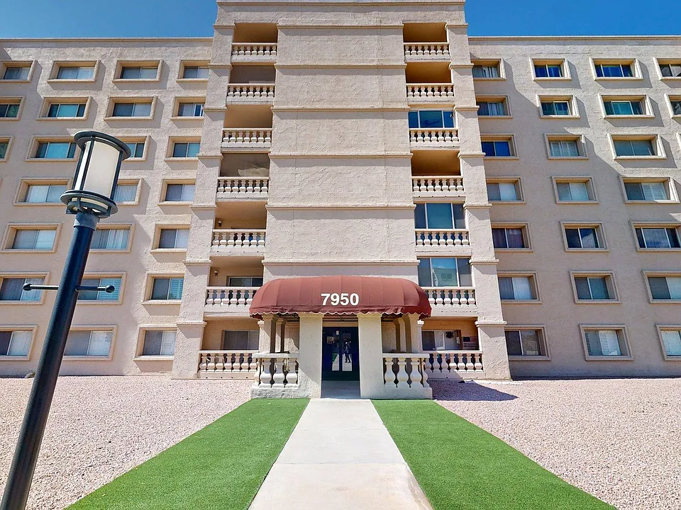 7950 E Camelback Rd #610