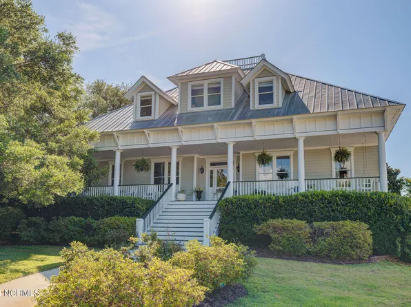 211 Salt Marsh Lane, Hampstead, NC 28443