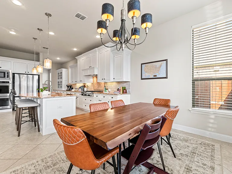 4611 Acacia Pkwy — Photo 40