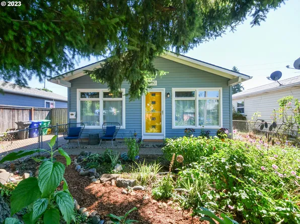 6730 SE Insley St, Portland, OR 97206