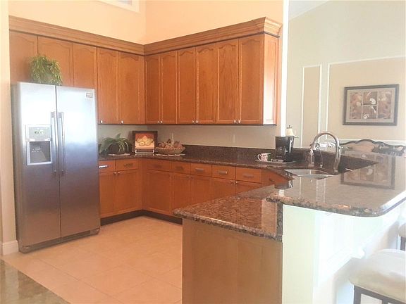 5th image of 2347 SW Kent Cir