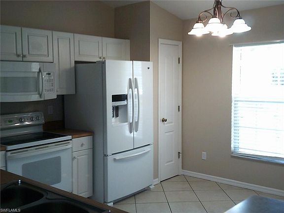 5th image of 1237 Belair St E