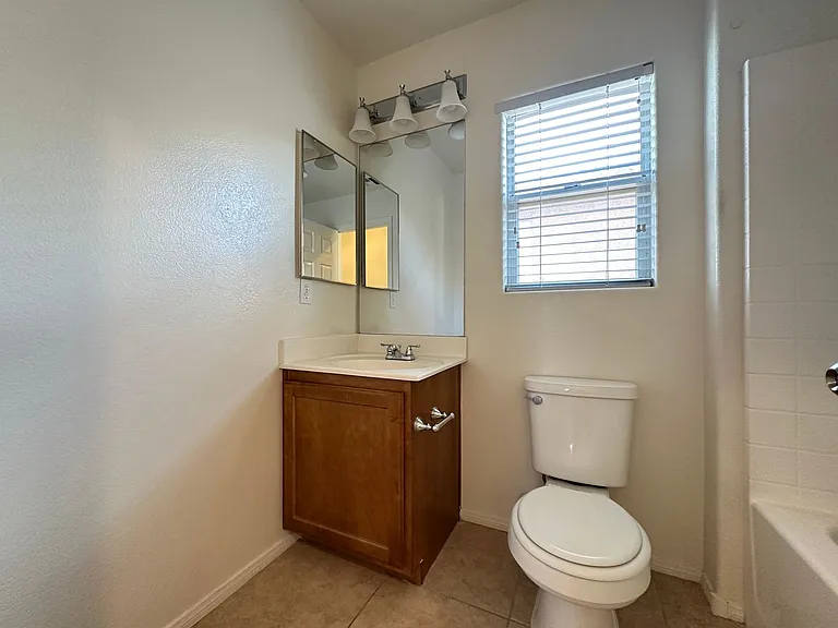 7305 Prussian Green St — Photo 16