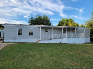 879 W 138th St, Glenpool, OK 74033