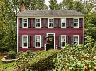 1641 York Mills Ln, Reston, VA 20194