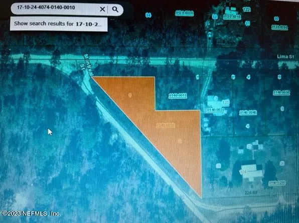 000 CORNER LIMA AND MONTREAL Street, Interlachen, FL 32148