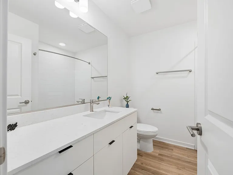 Waverly Creek Townhomes — Photo 9
