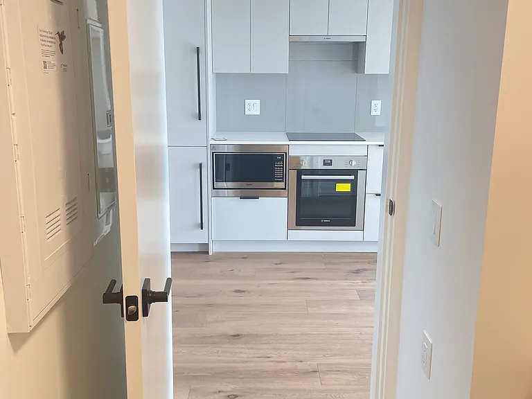 8080 Oak St #406 — Photo 10