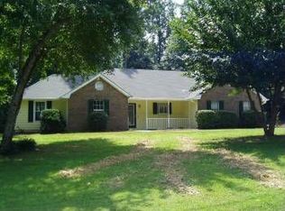 25 River Park Way, Newnan, GA 30265