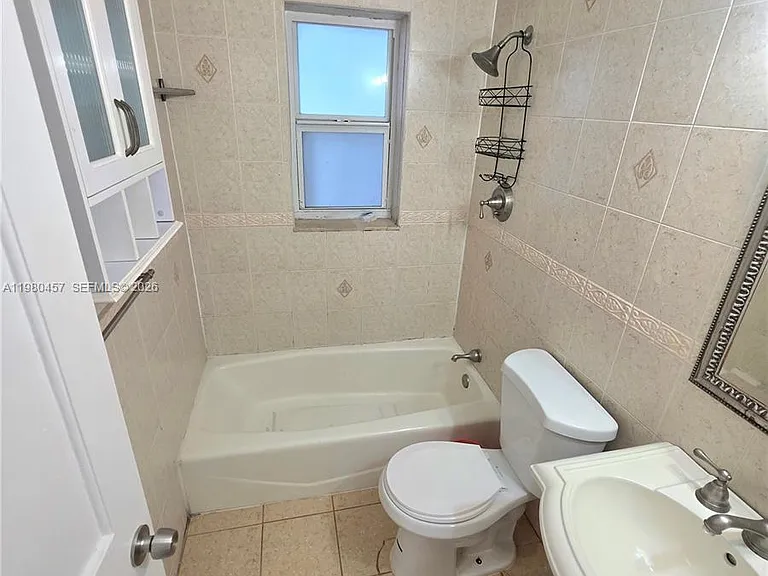 7501 Byron Ave #1A — Photo 12