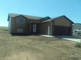 492 Coyote Trl, Box Elder, SD 57719