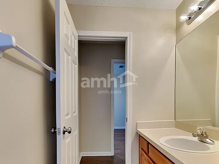 392 Brierstone Ct — Photo 17