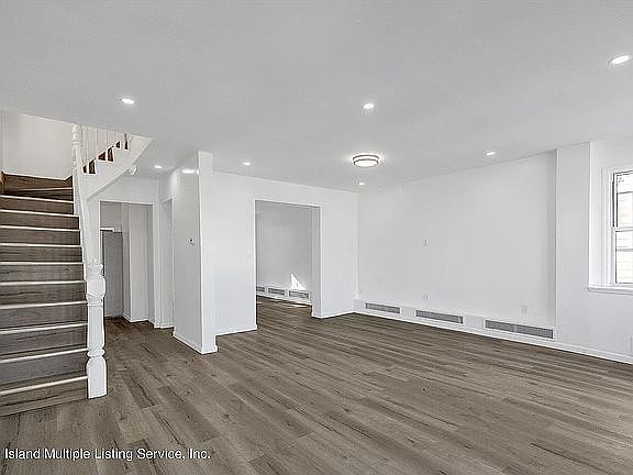 3rd image of 36 Fillmore St #2
