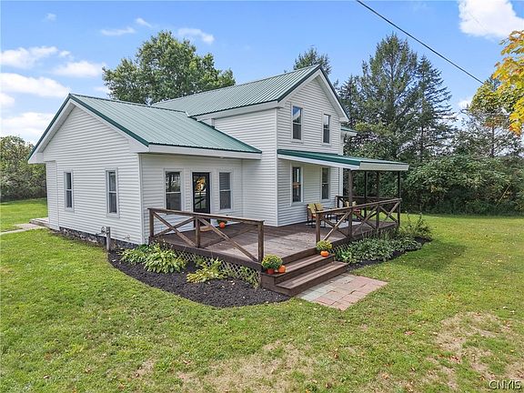 4th image of 211 Harris Hill Rd