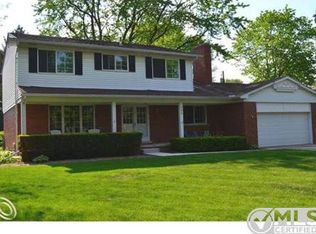 108 Old Perch Rd, Rochester Hills, MI 48309