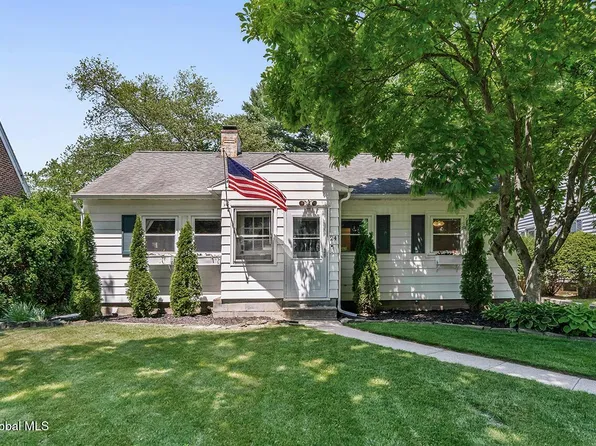 24 Westlyn Court, Albany, NY 12203