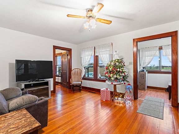 4th image of 8227 S County Road 325 W