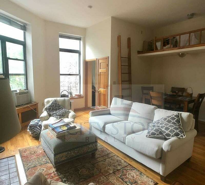 1st image of 107 W 74th St #2RR