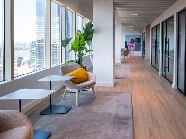 315 West 33rd Street image 13 of 19