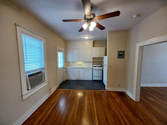 3rd image of 127 E Magnolia Ave #8