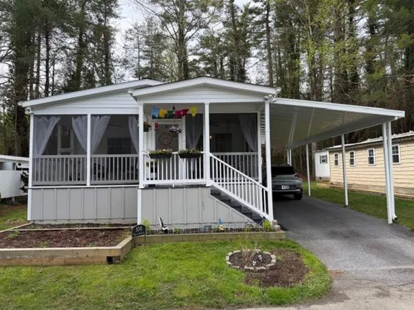 108 Yellow Buckeye Ln #74, Hendersonville, NC 28739