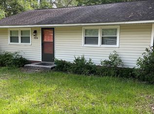 720 Meadow Cir, Sumter, SC 29150