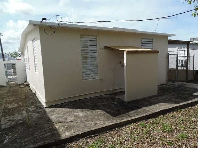 2nd image of 857 Calle 55 SE